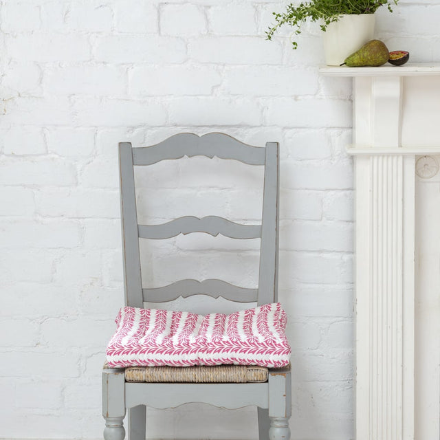 Kitchen Decor Items & Accessories image of a chair cushion