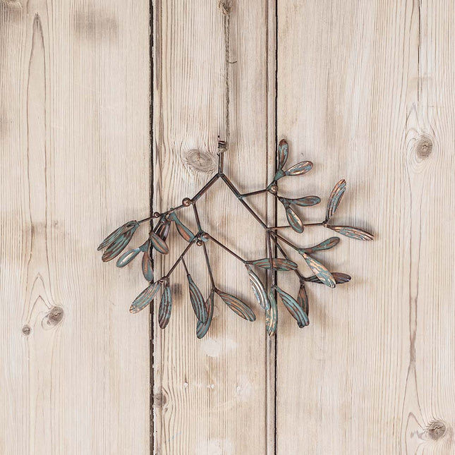 Vintage metal Mistletoe hanging bunch in burnished brass