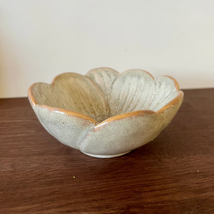 Flower Shaped Stoneware Glazed Small Bowl