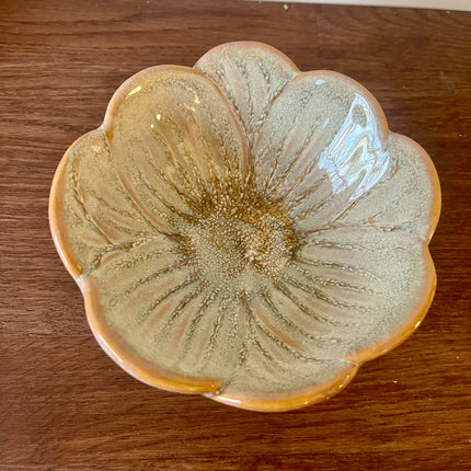 Flower Shaped Stoneware Glazed Small Bowl